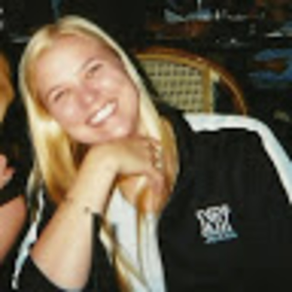 Meet your Posher, Holly